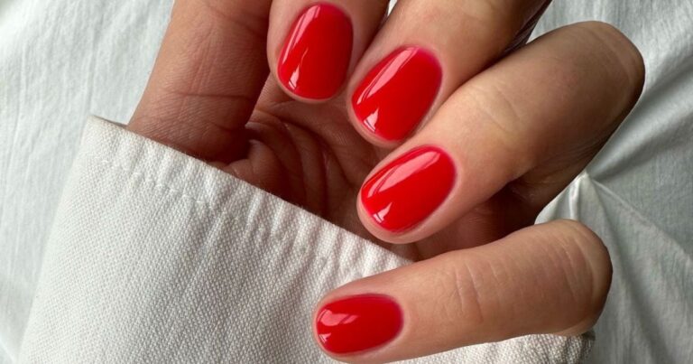 Les 8 meilleurs vernis à ongles rouges de tous les temps