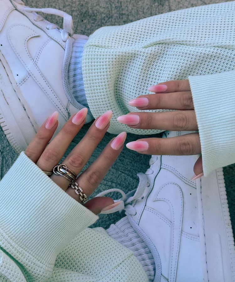 ongles de presse d'été